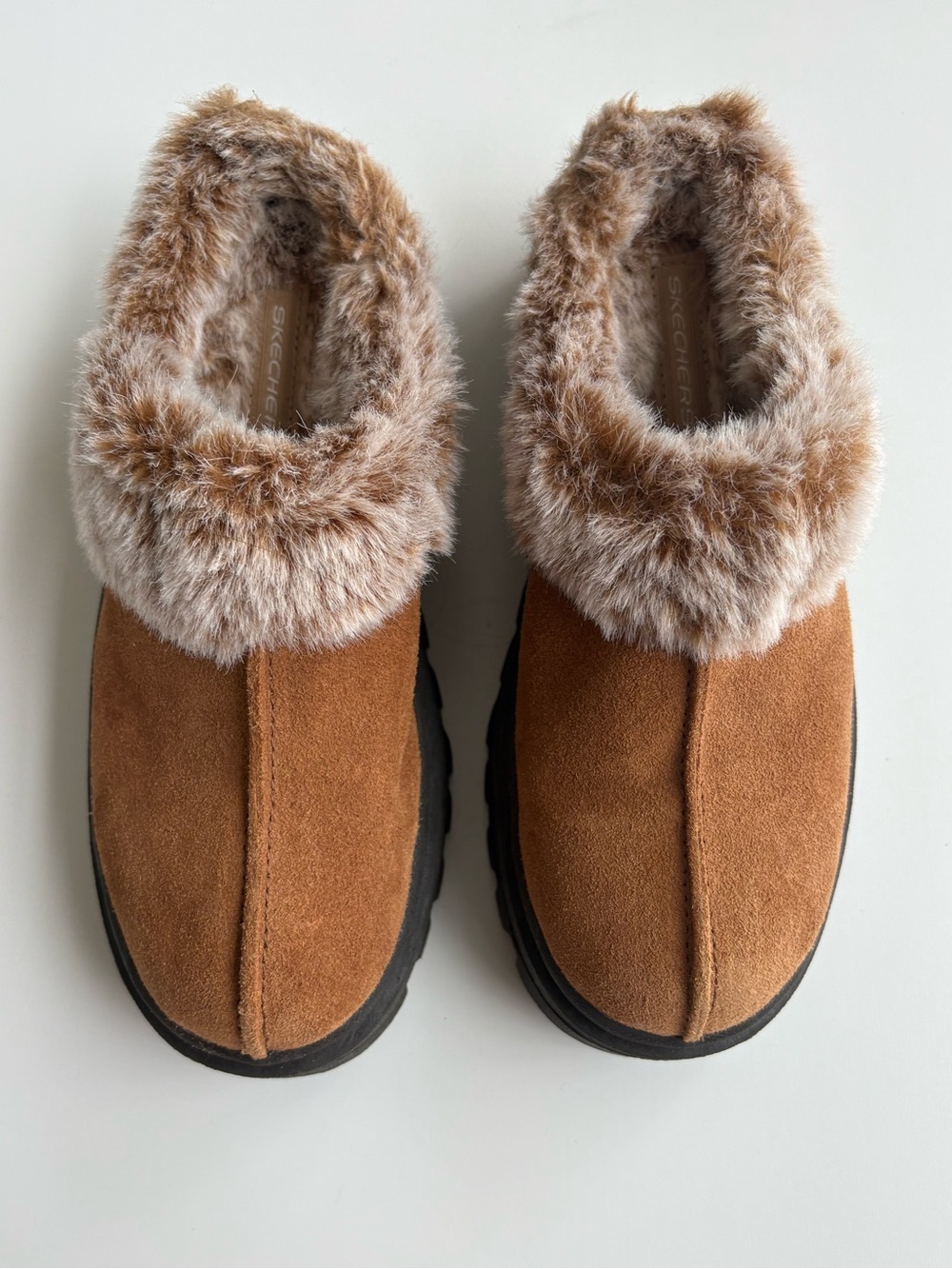 Skechers Shindigs Fortress Fur Lined Womens Clogs Sz 7 Brown Suede Slip On Cozy